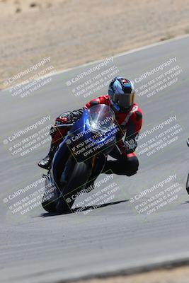 media/Apr-09-2023-SoCal Trackdays (Sun) [[333f347954]]/Turn 10 (115pm)/